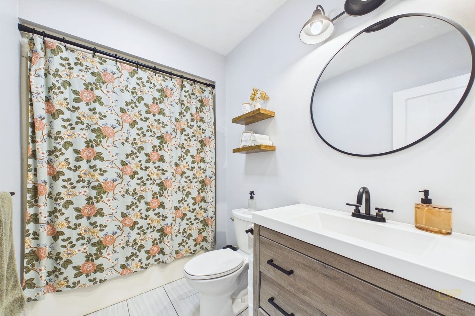 7 Coolidge St Dartmouth — Photo 11 of 22