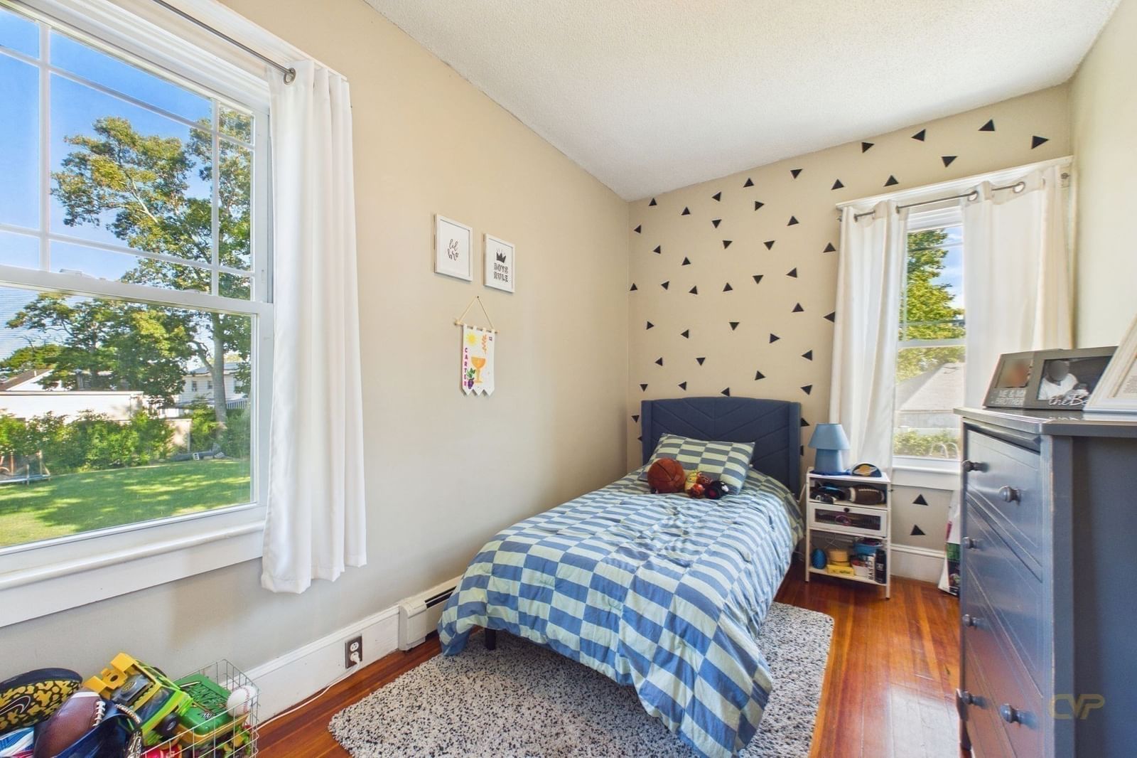 7 Coolidge St Dartmouth — Photo 12 of 22
