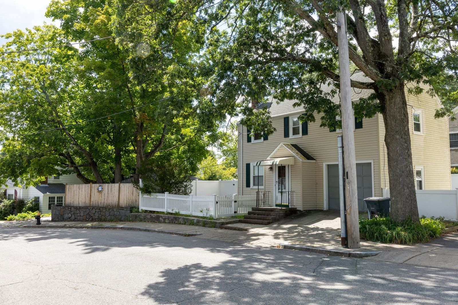 19 Eastland Rd Boston — Photo 2 of 35