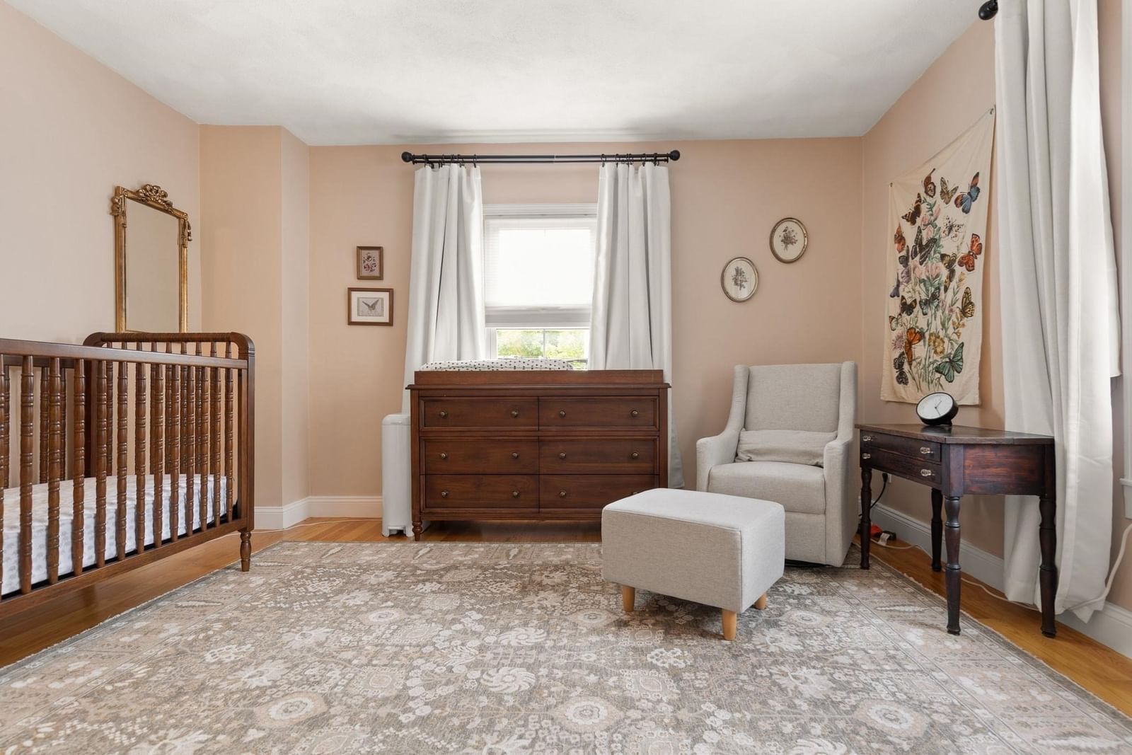 258 Cross St Winchester — Photo 16 of 39