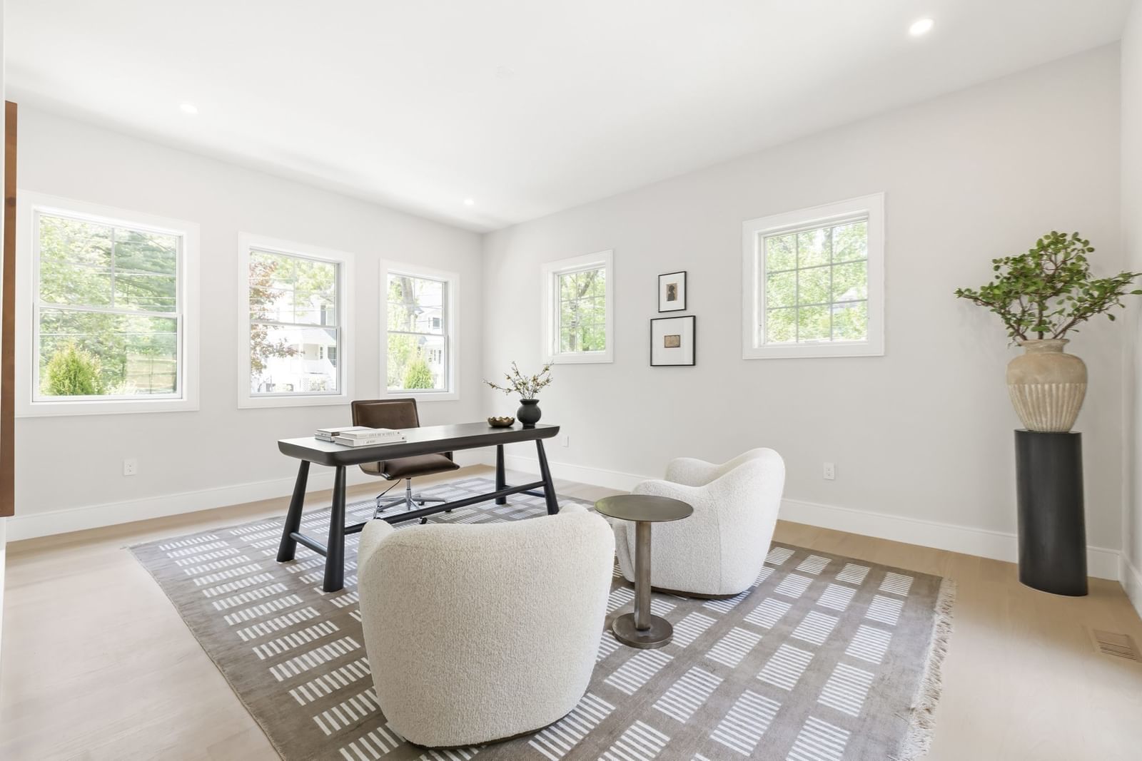 101 Alban Rd Newton — Photo 13 of 29