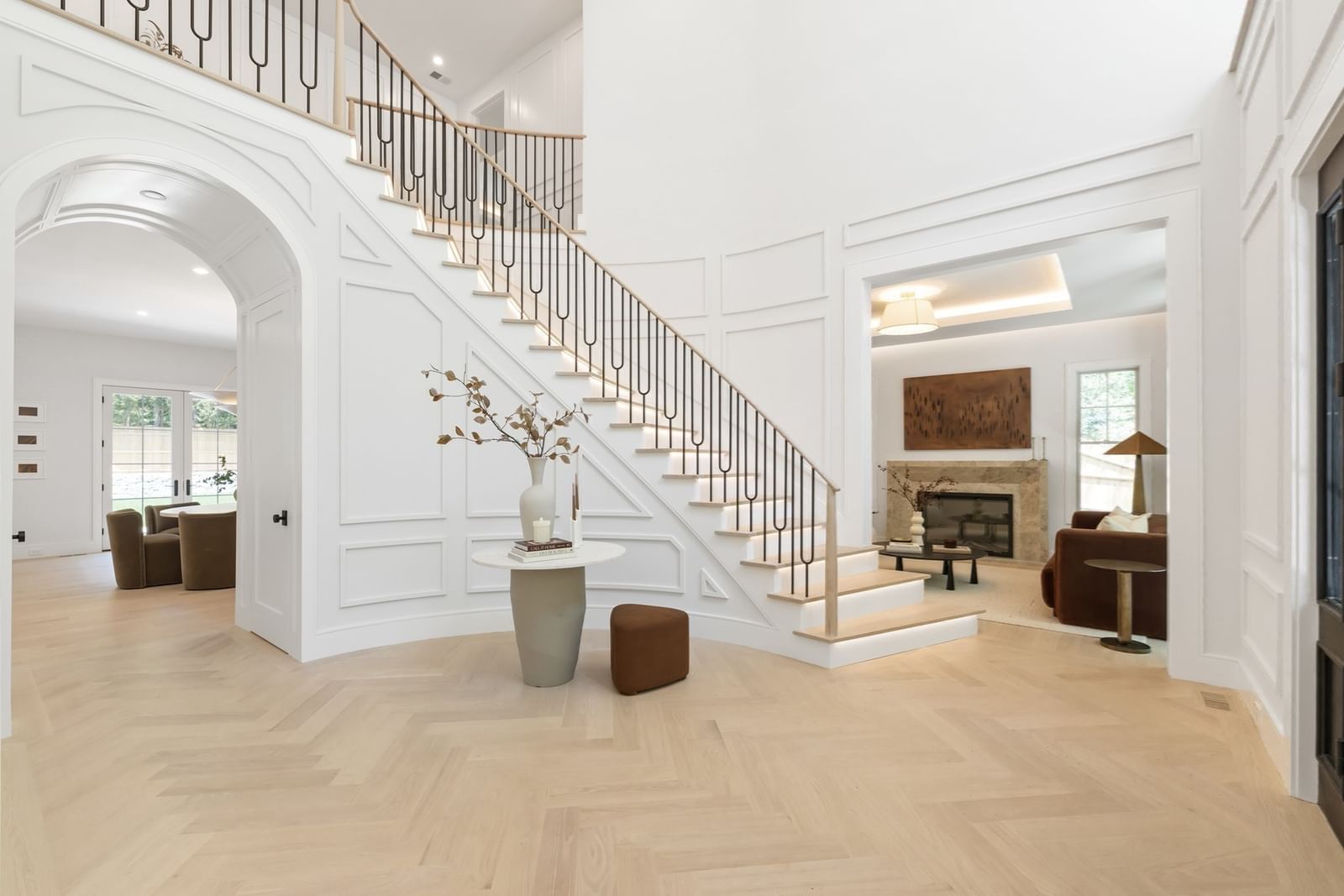 101 Alban Rd Newton — Photo 2 of 29