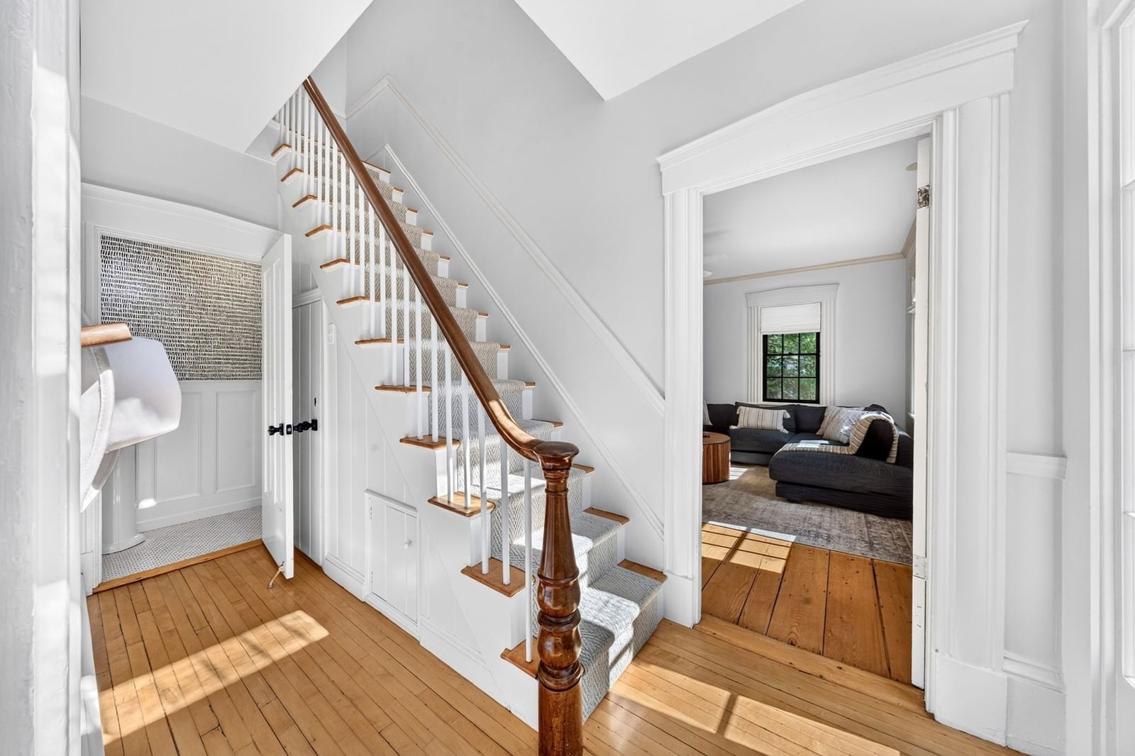 18 Broad St Newburyport — Photo 9 of 39