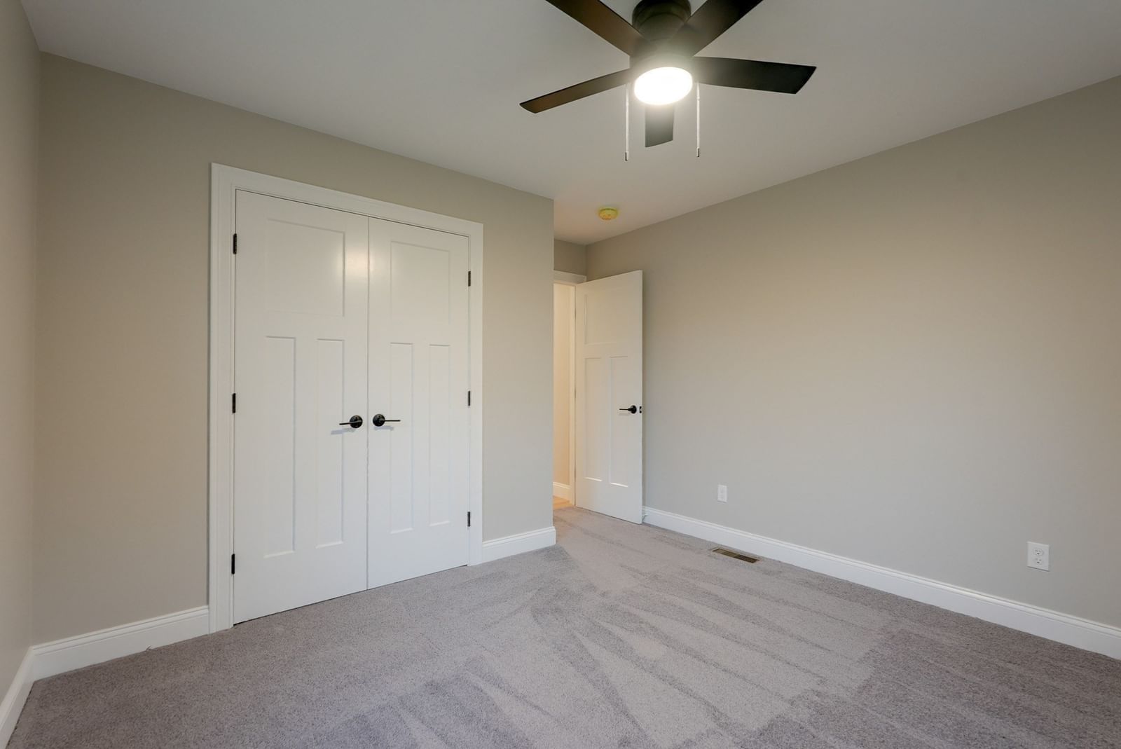 262 Glenwood Rd Rutland — Photo 16 of 25