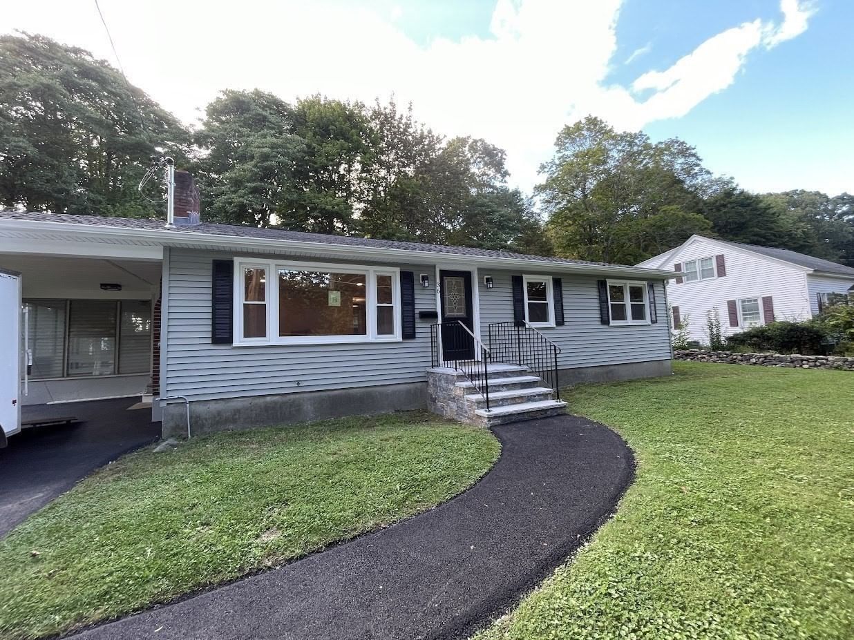 36 Stuart Ave Leominster — Photo 3 of 19