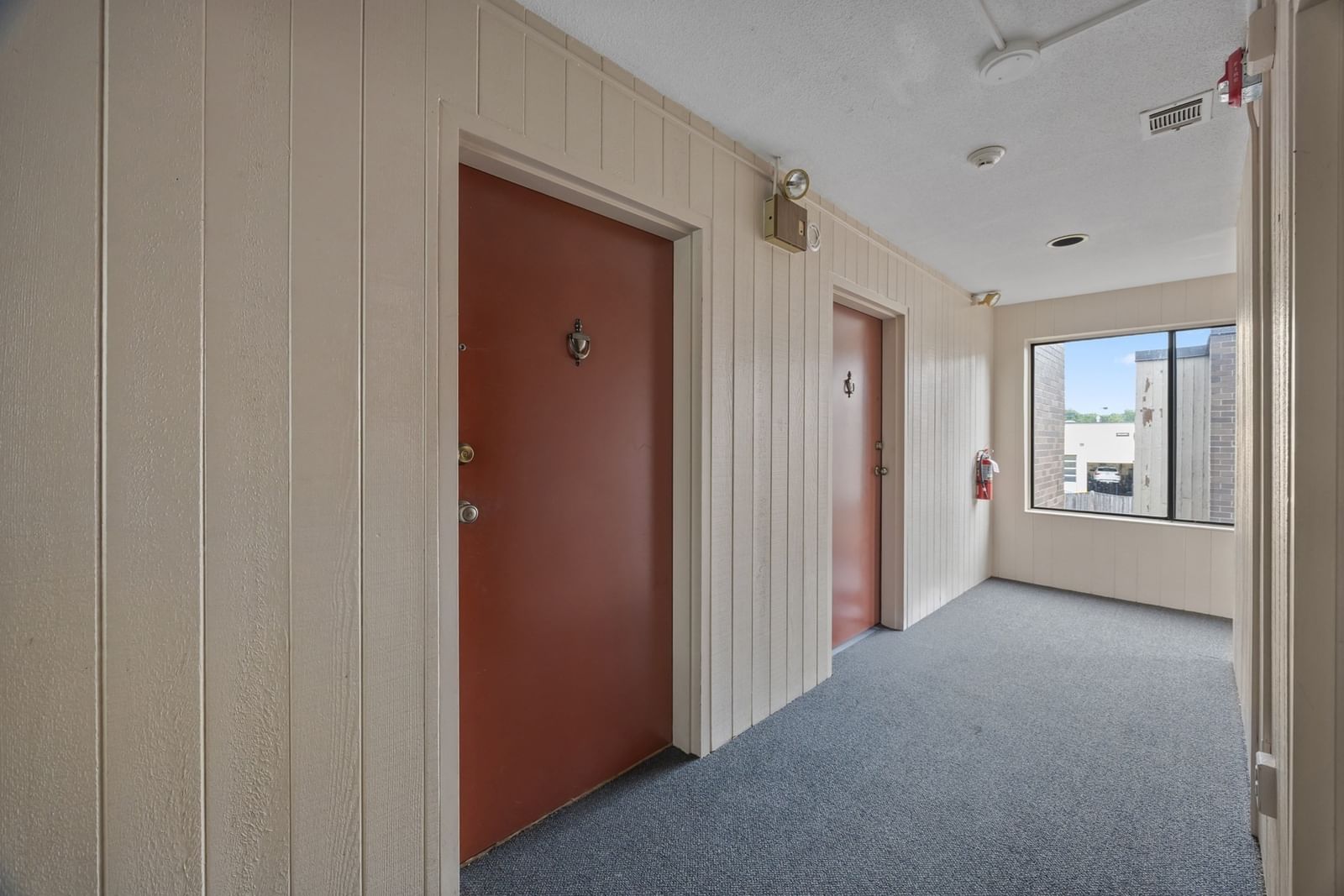10 Shrewsbury Green Dr #I Shrewsbury — Photo 23 of 33