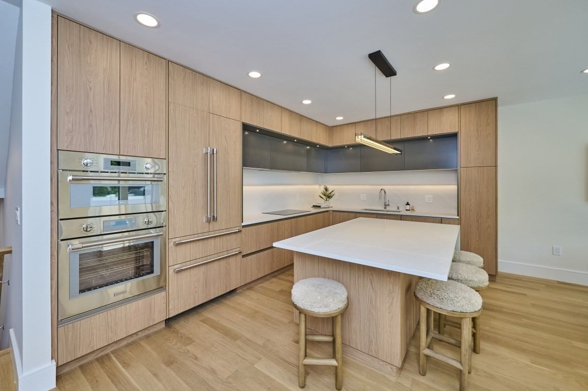 125 Fuller #125 Brookline — Photo 9 of 41