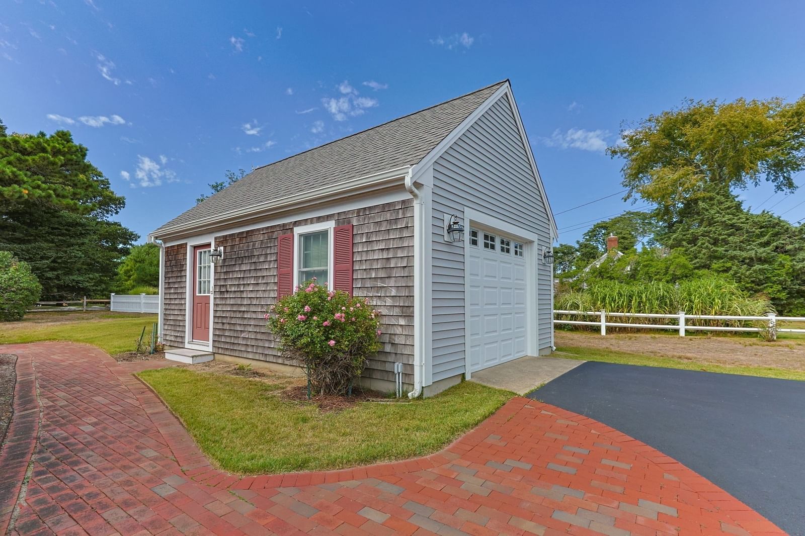 122 Forest Beach Rd Chatham — Photo 5 of 31