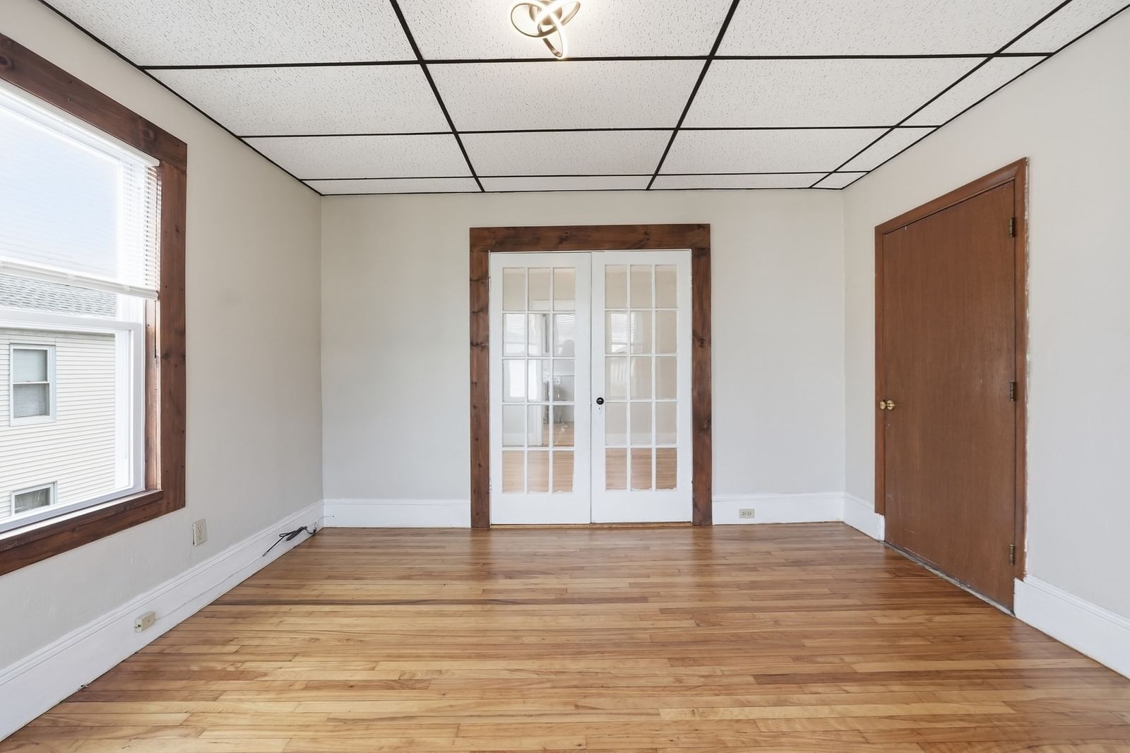 17 Fairbanks St Worcester — Photo 11 of 42