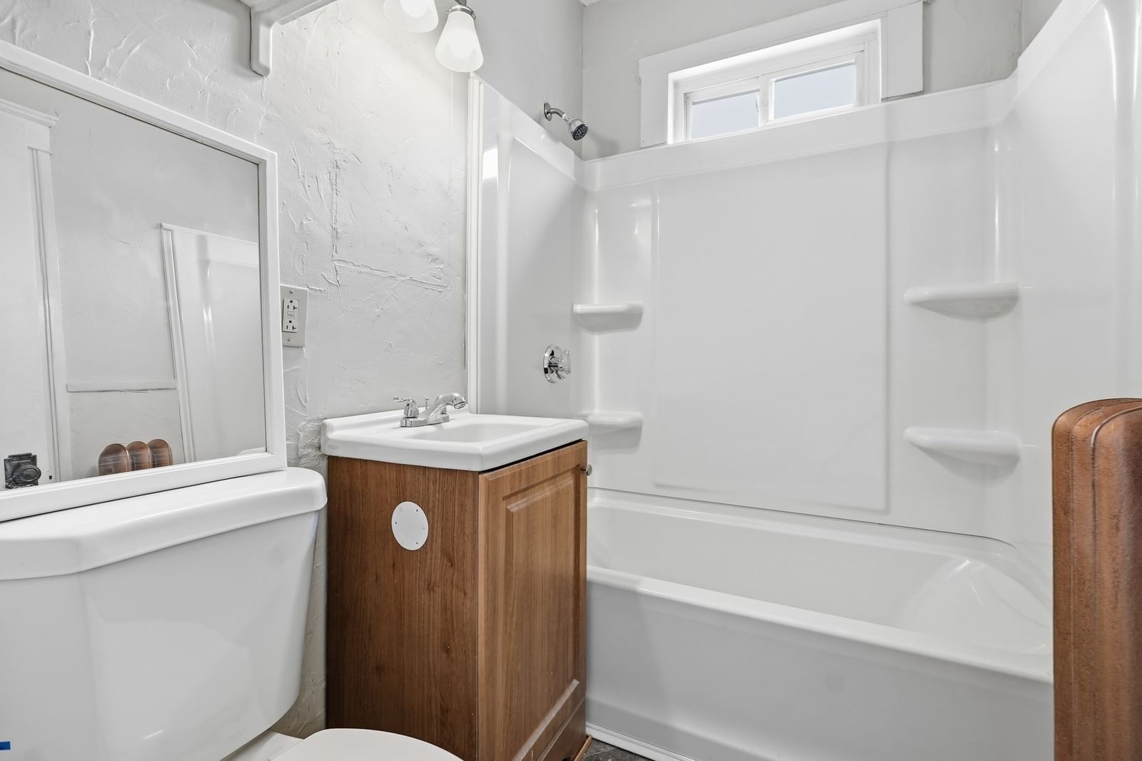 17 Fairbanks St Worcester — Photo 12 of 42