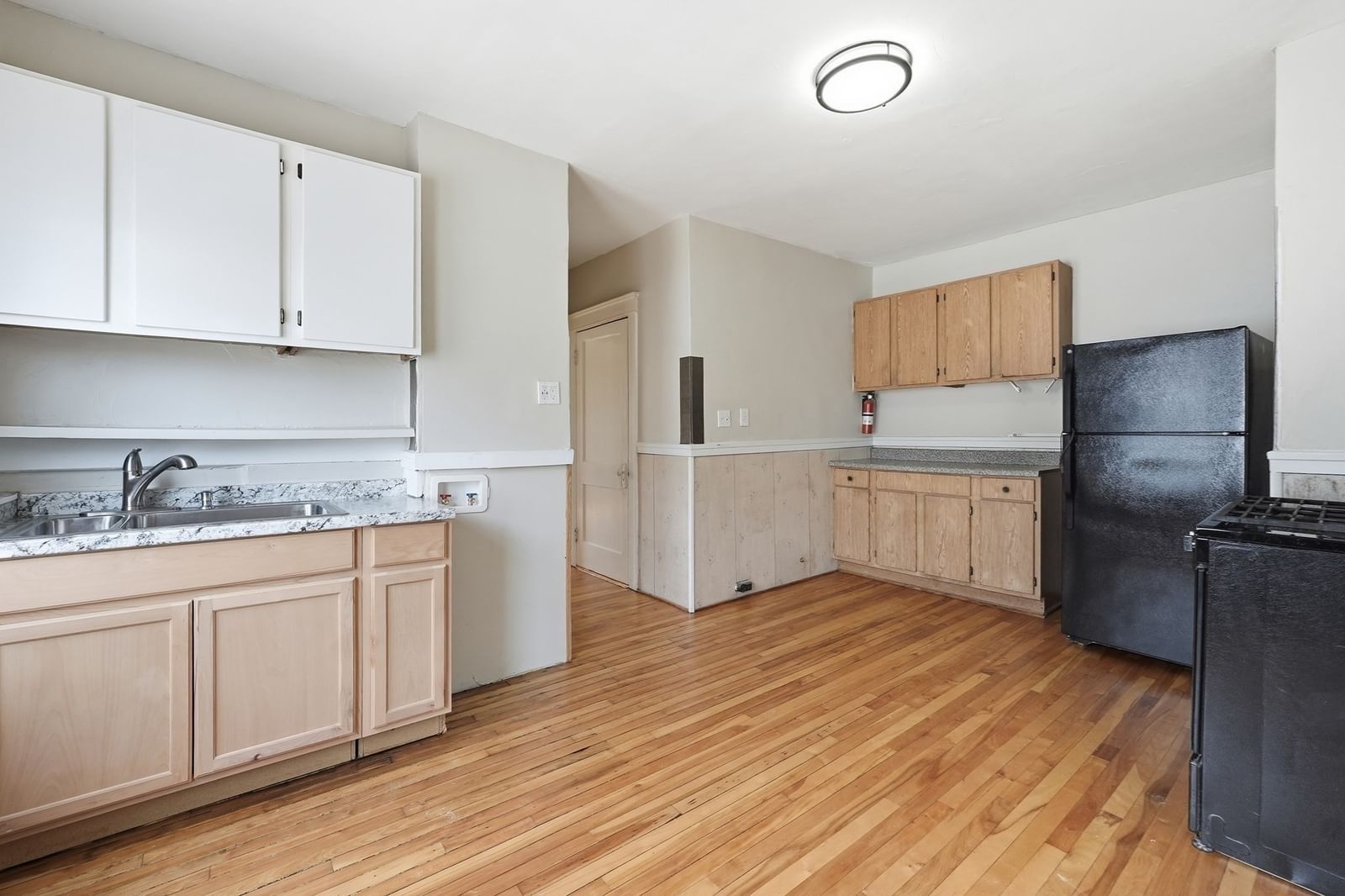 17 Fairbanks St Worcester — Photo 9 of 42