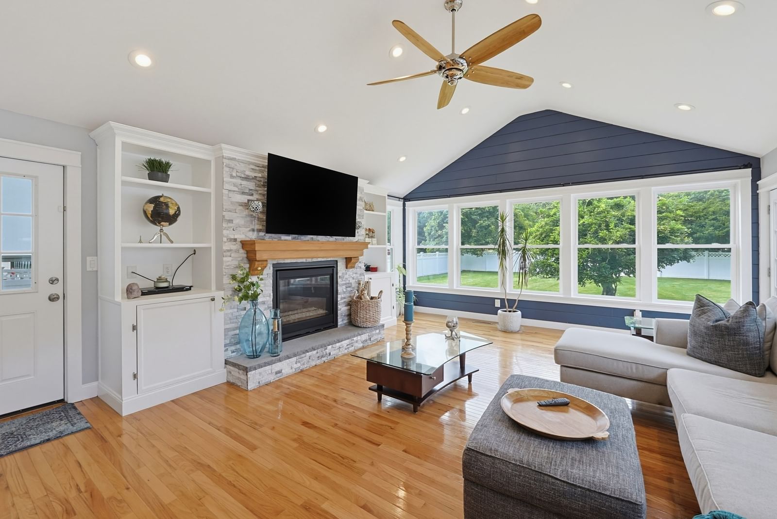 38 Dexter Ave. Seekonk — Photo 3 of 41