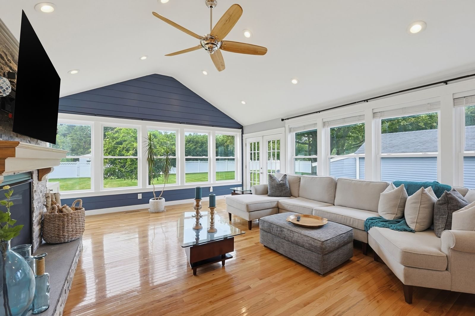 38 Dexter Ave. Seekonk — Photo 4 of 41