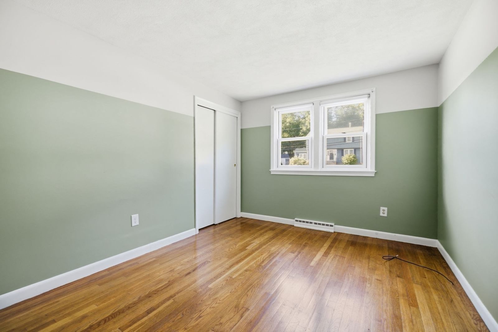 53 Skilton Lane Burlington — Photo 14 of 23