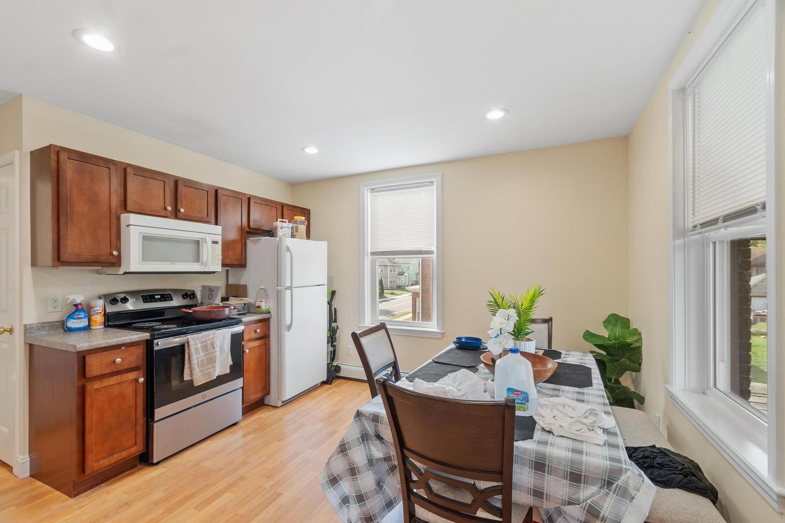 448 High Street Clinton — Photo 18 of 38