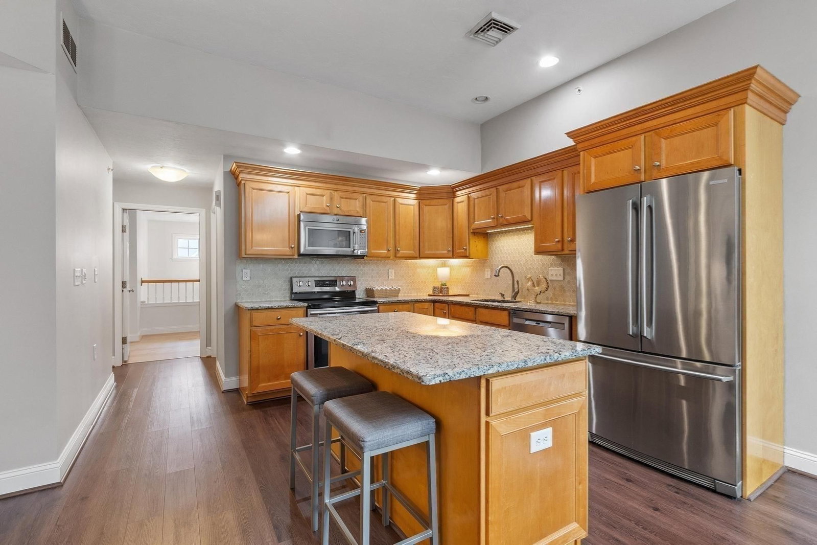 605 Devenwood Way #605 Clinton — Photo 9 of 42
