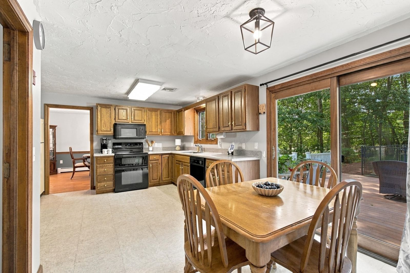 4 Blueberry Lane Norfolk — Photo 10 of 39