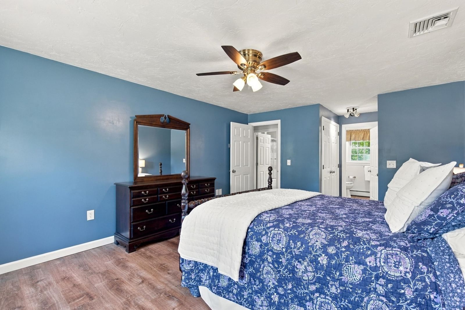 4 Blueberry Lane Norfolk — Photo 22 of 39