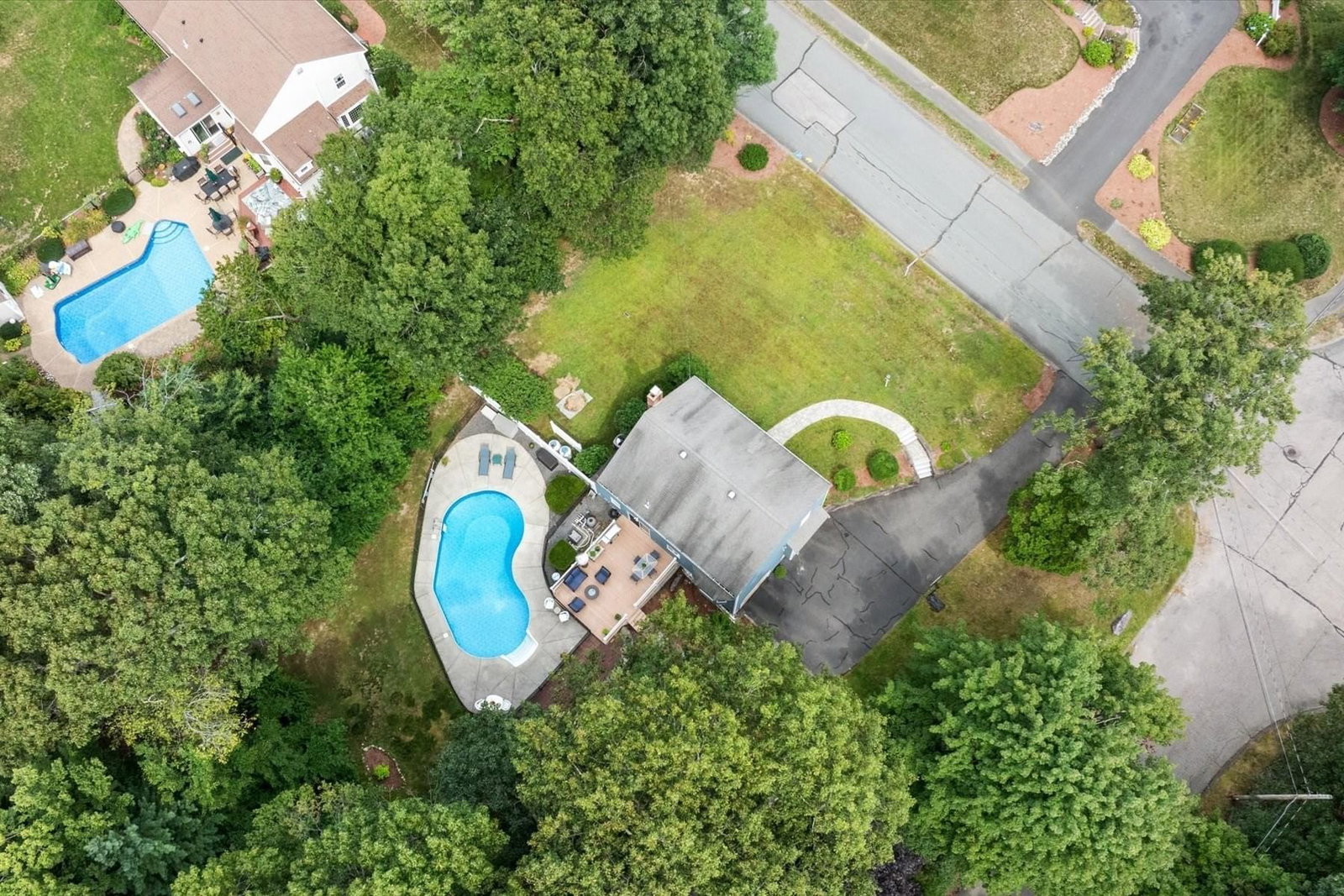 4 Blueberry Lane Norfolk — Photo 34 of 39