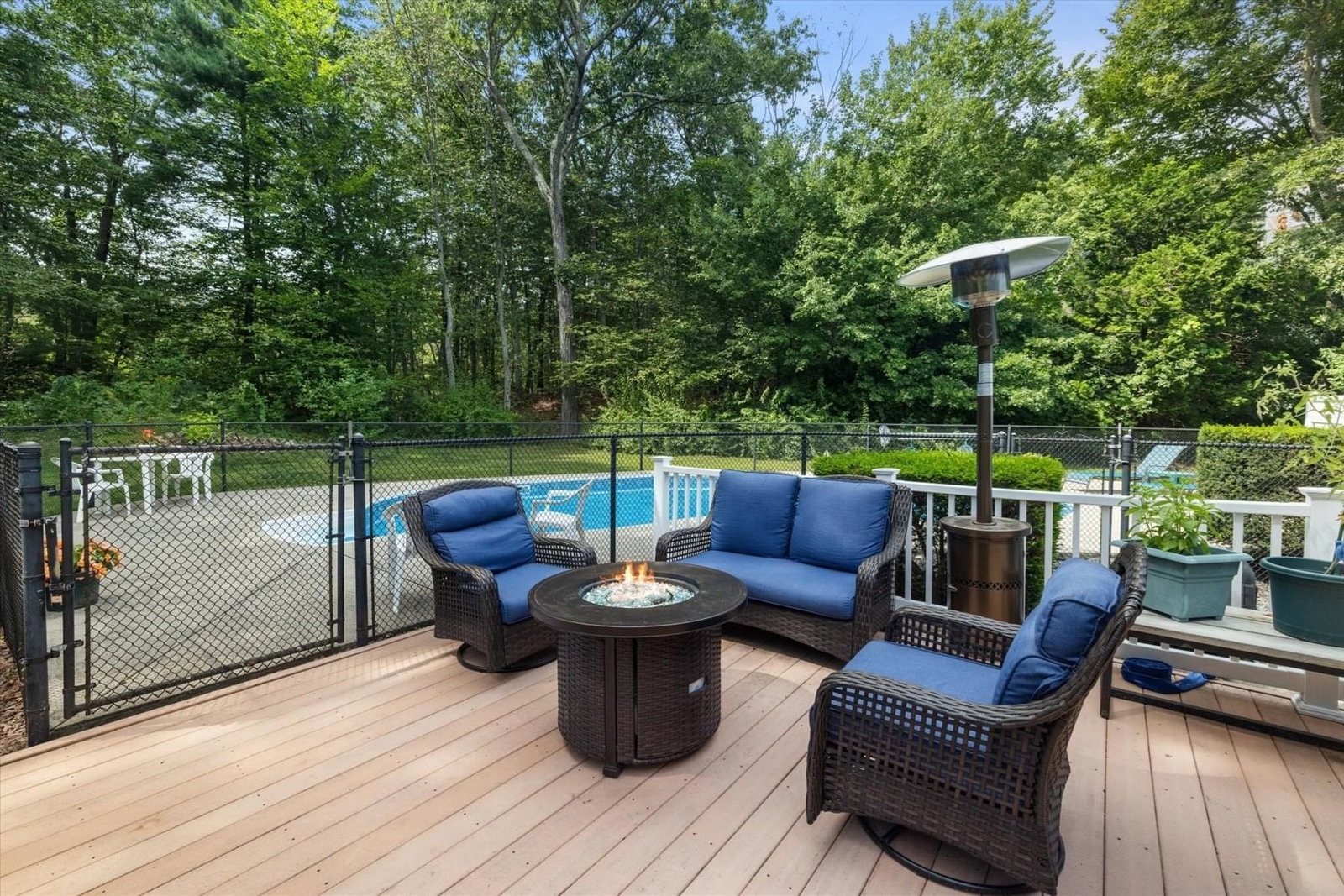4 Blueberry Lane Norfolk — Photo 6 of 39