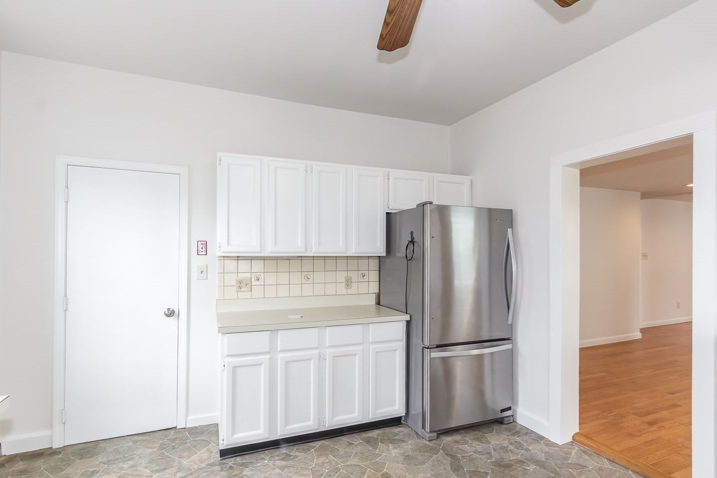 10 Elm Ct Andover — Photo 8 of 34