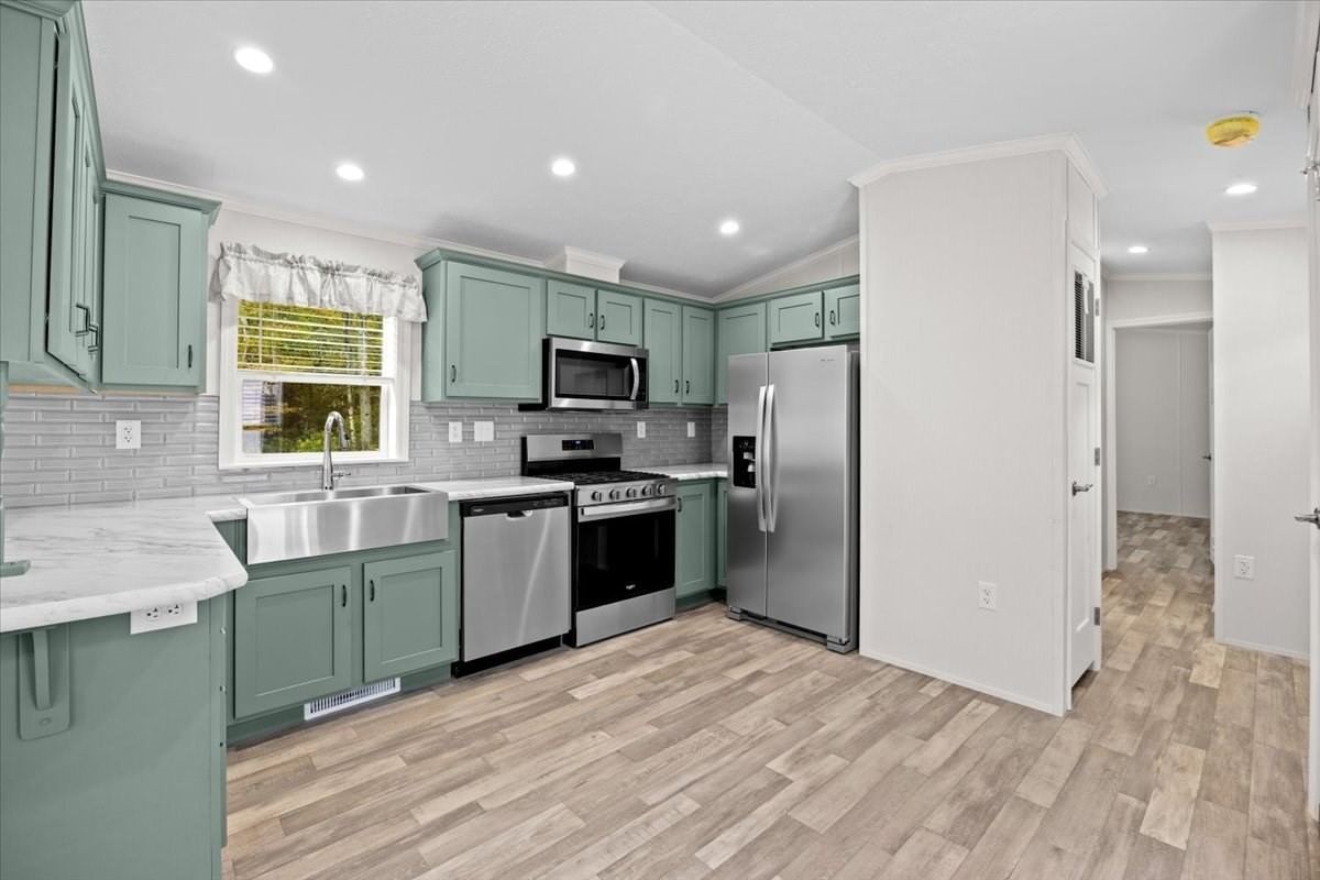 1540 Broadway #23 Raynham — Photo 3 of 12