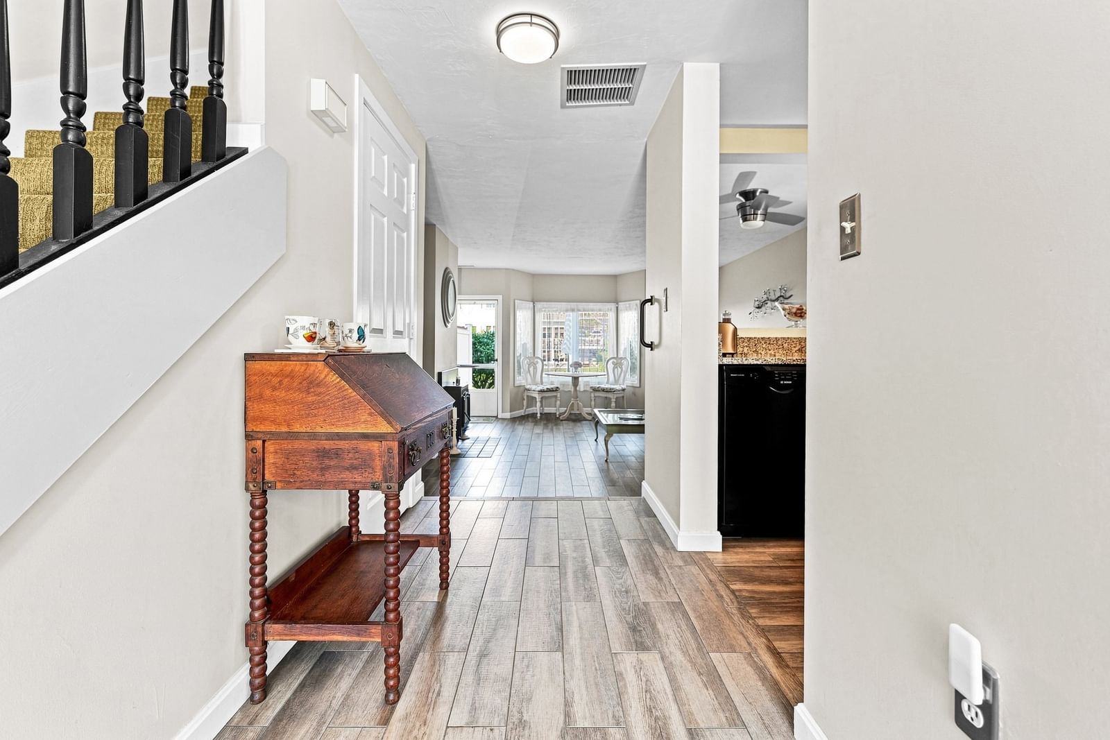 559 White Cliff Dr #559 Plymouth — Photo 4 of 35