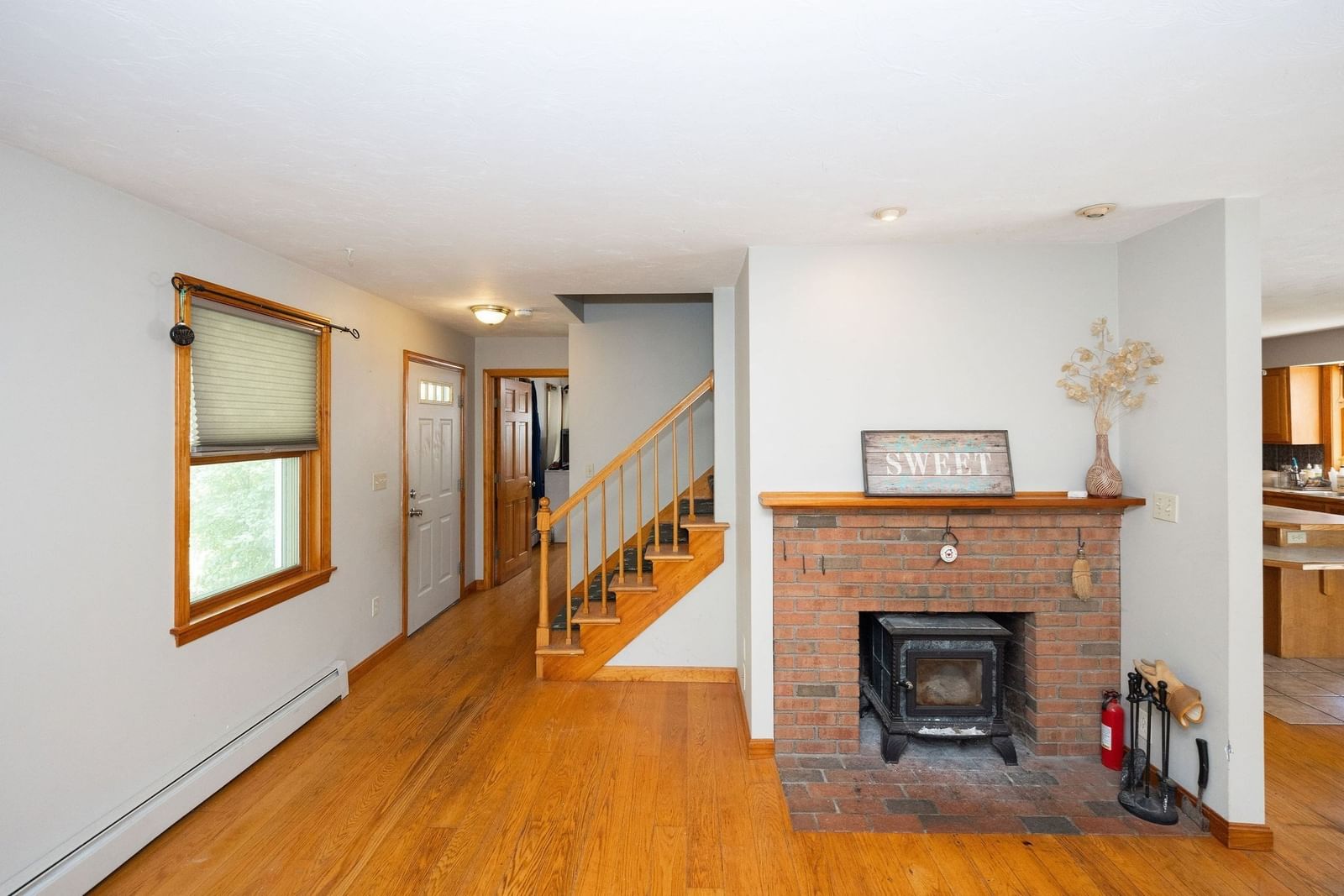 152 Pierce Rd West Brookfield — Photo 7 of 40