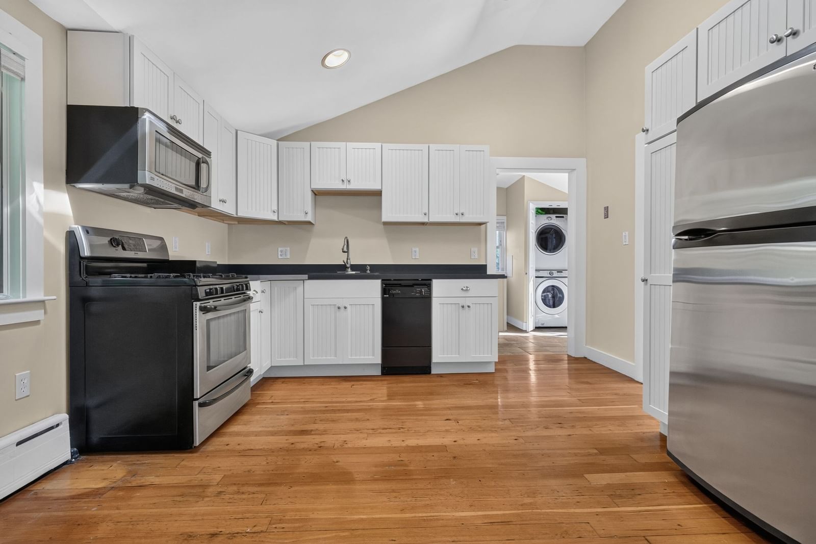 10 Hayward St Randolph — Photo 6 of 35