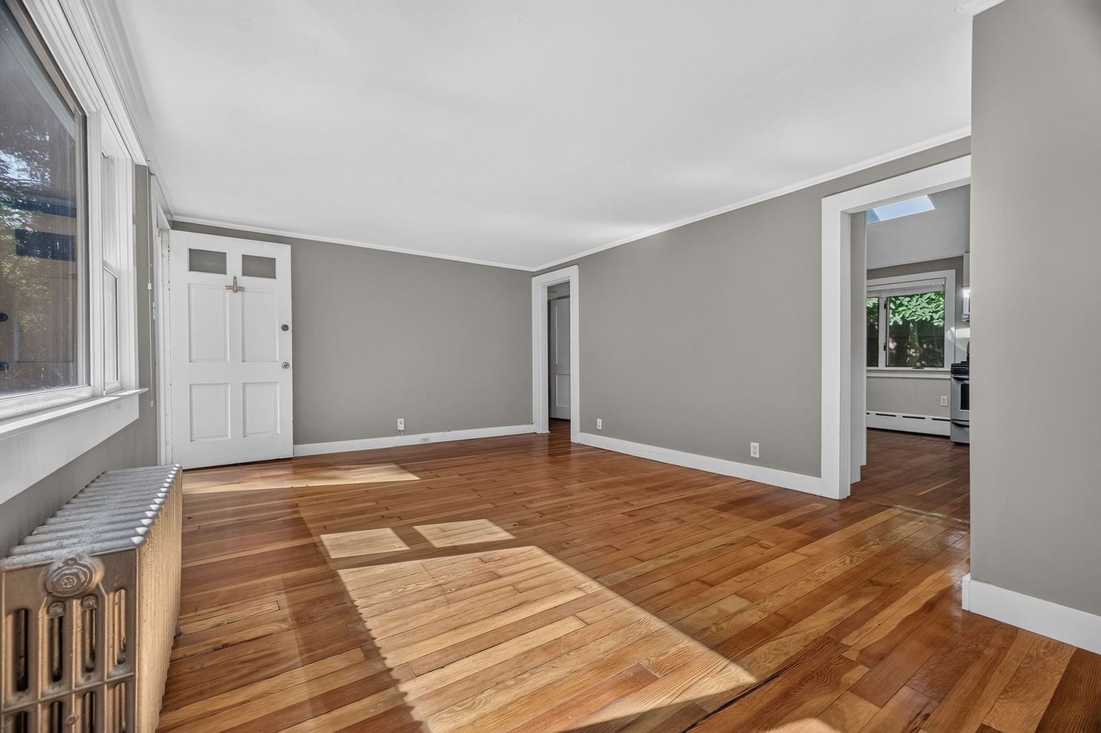 10 Hayward St Randolph — Photo 7 of 35
