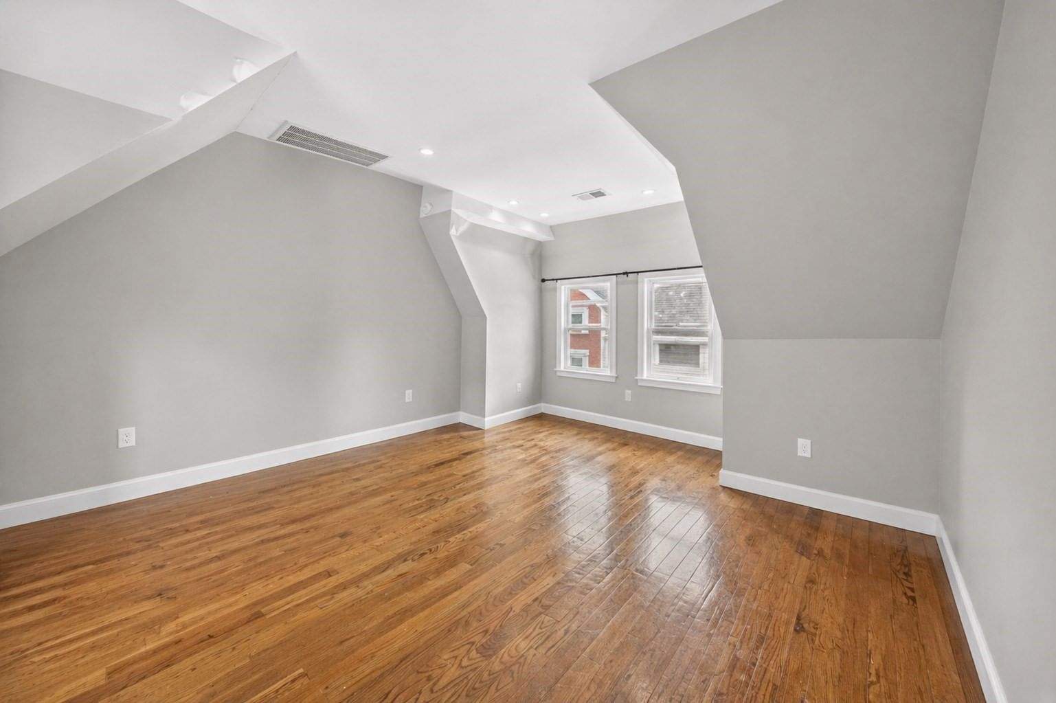 37 Stonehurst Boston — Photo 18 of 25