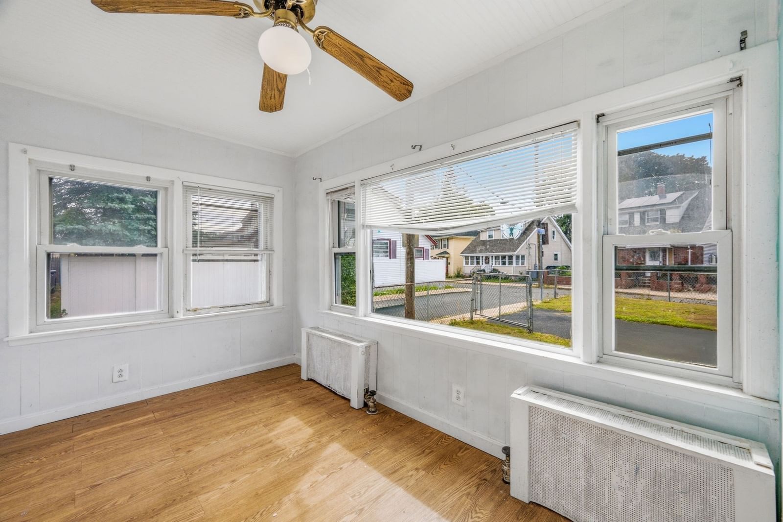 27 Houston Pl Lynn — Photo 16 of 39