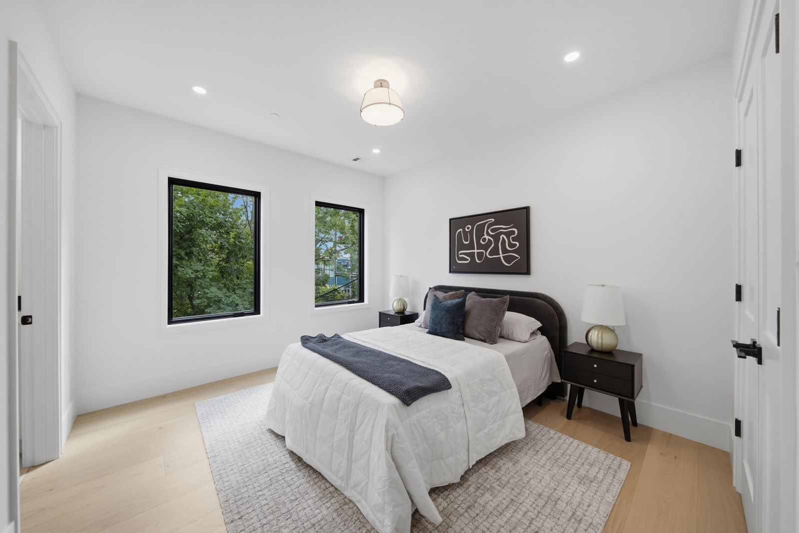 421 East 6th Street #4 Boston — Photo 16 of 42