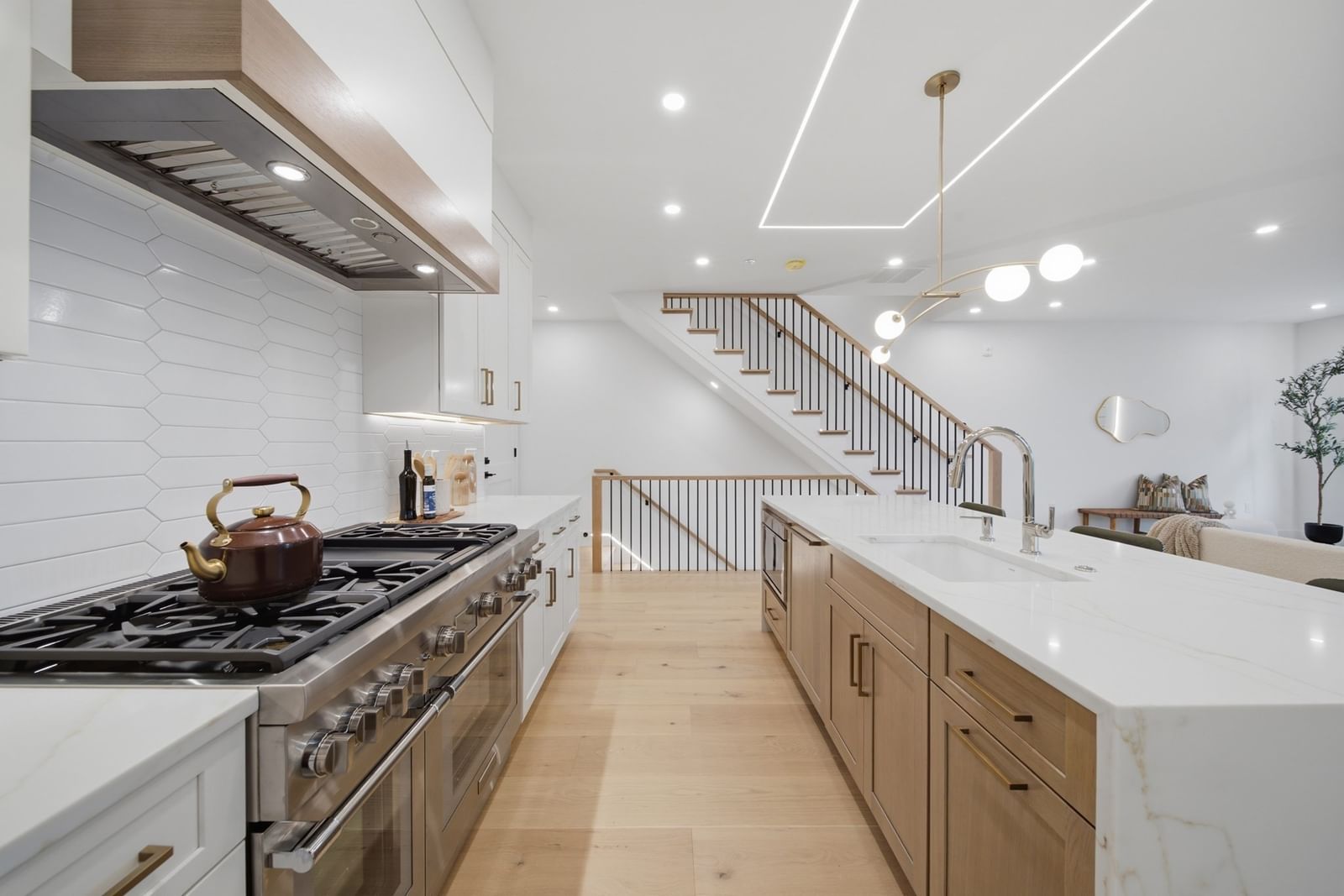 421 East 6th Street #4 Boston — Photo 7 of 42