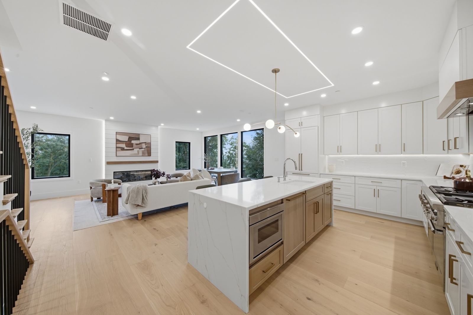 421 East 6th Street #4 Boston — Photo 9 of 42