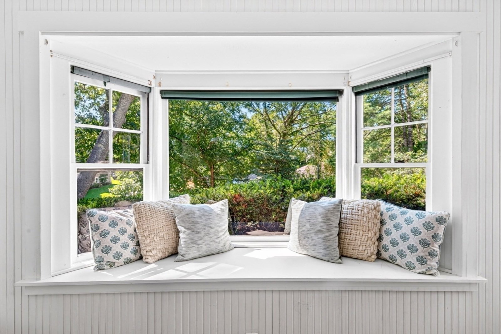 34 Pequossett Ave Falmouth — Photo 10 of 42