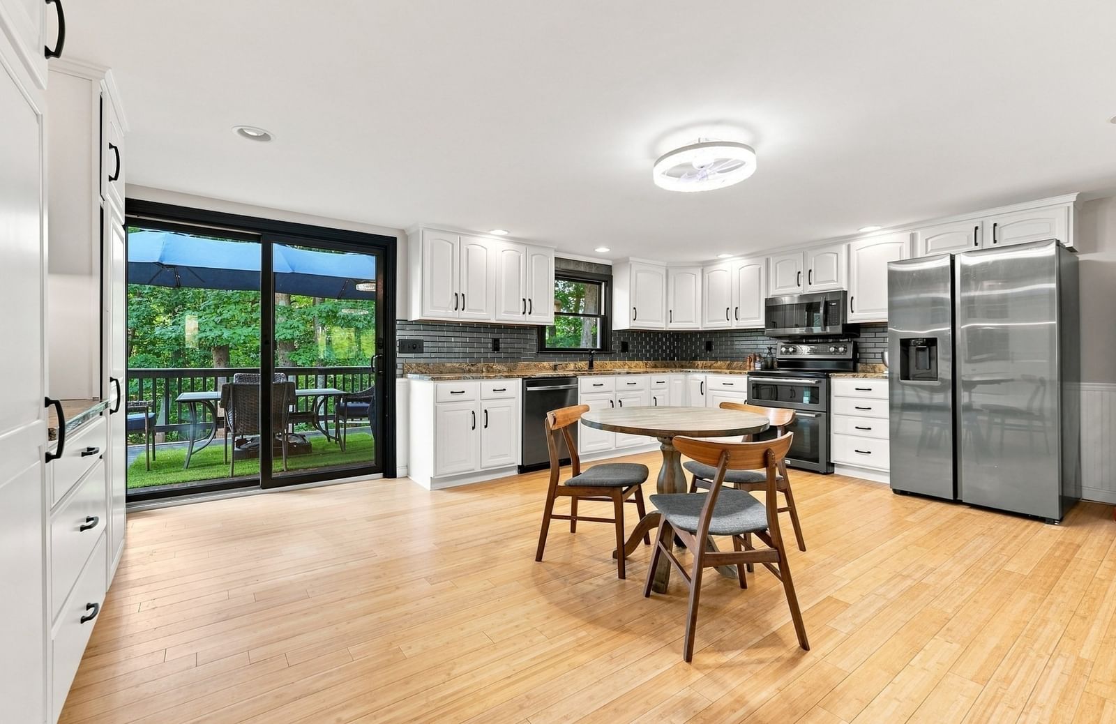 26 Glen Forest Lane Methuen — Photo 3 of 42