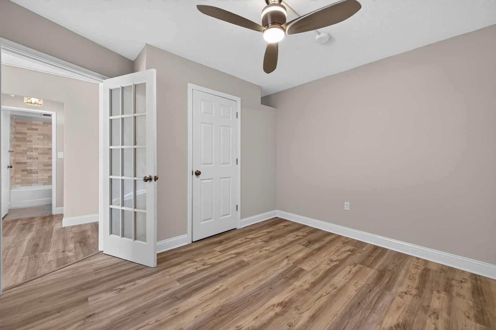 566 Commonwealth Ave #308 Boston — Photo 10 of 25