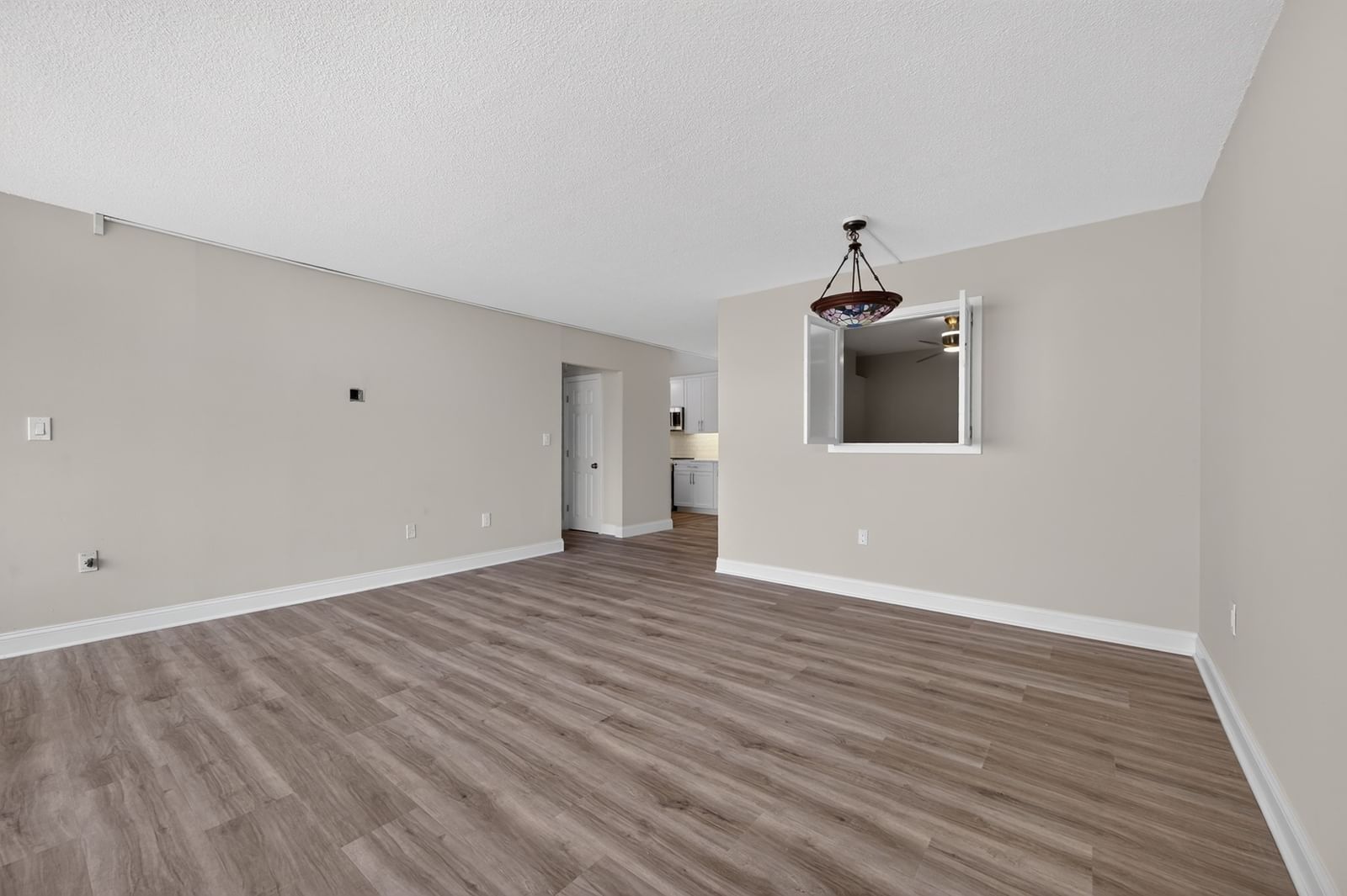 566 Commonwealth Ave #308 Boston — Photo 2 of 25