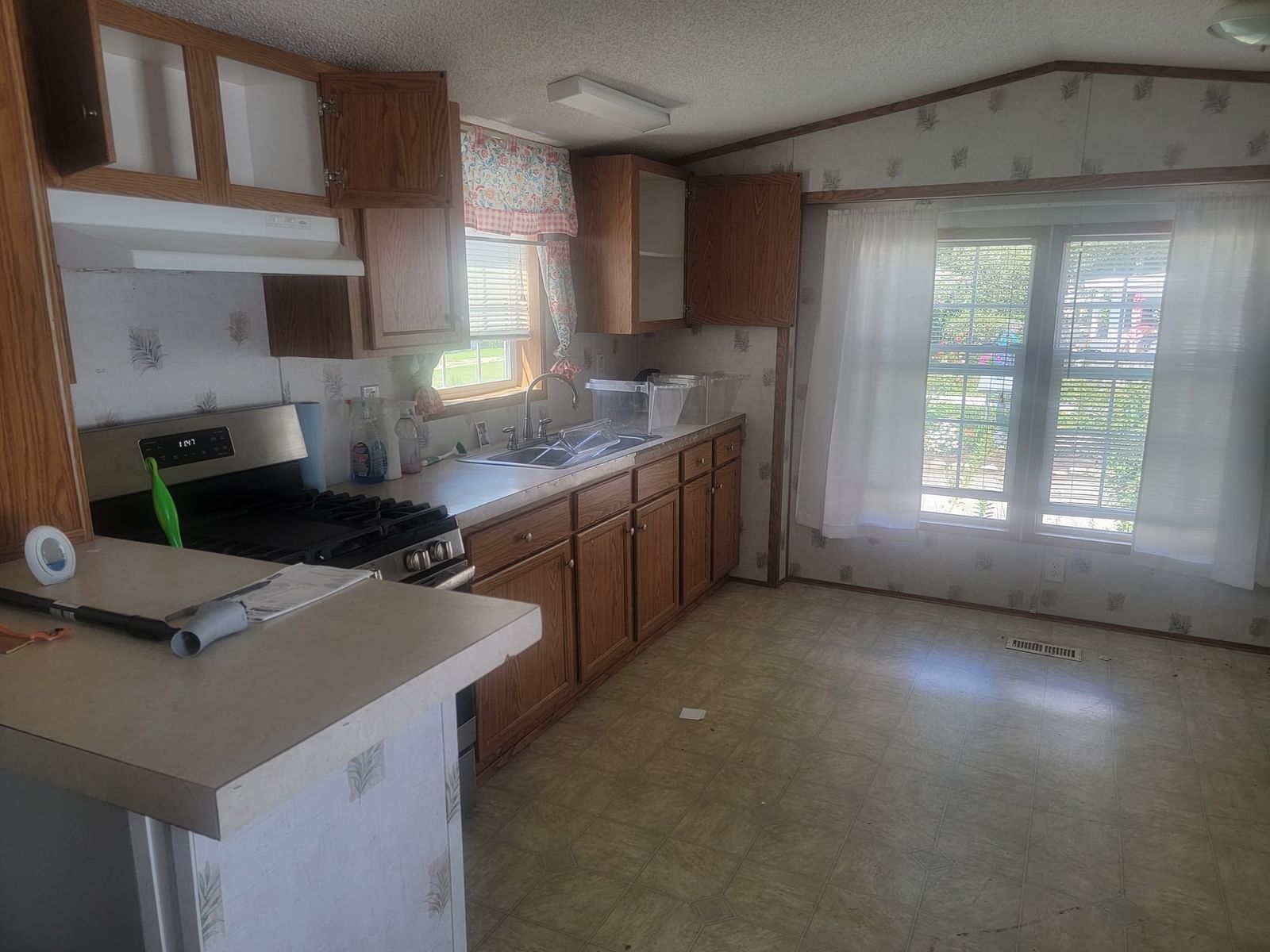 300 Falmouth Rd #80 Mashpee — Photo 2 of 28