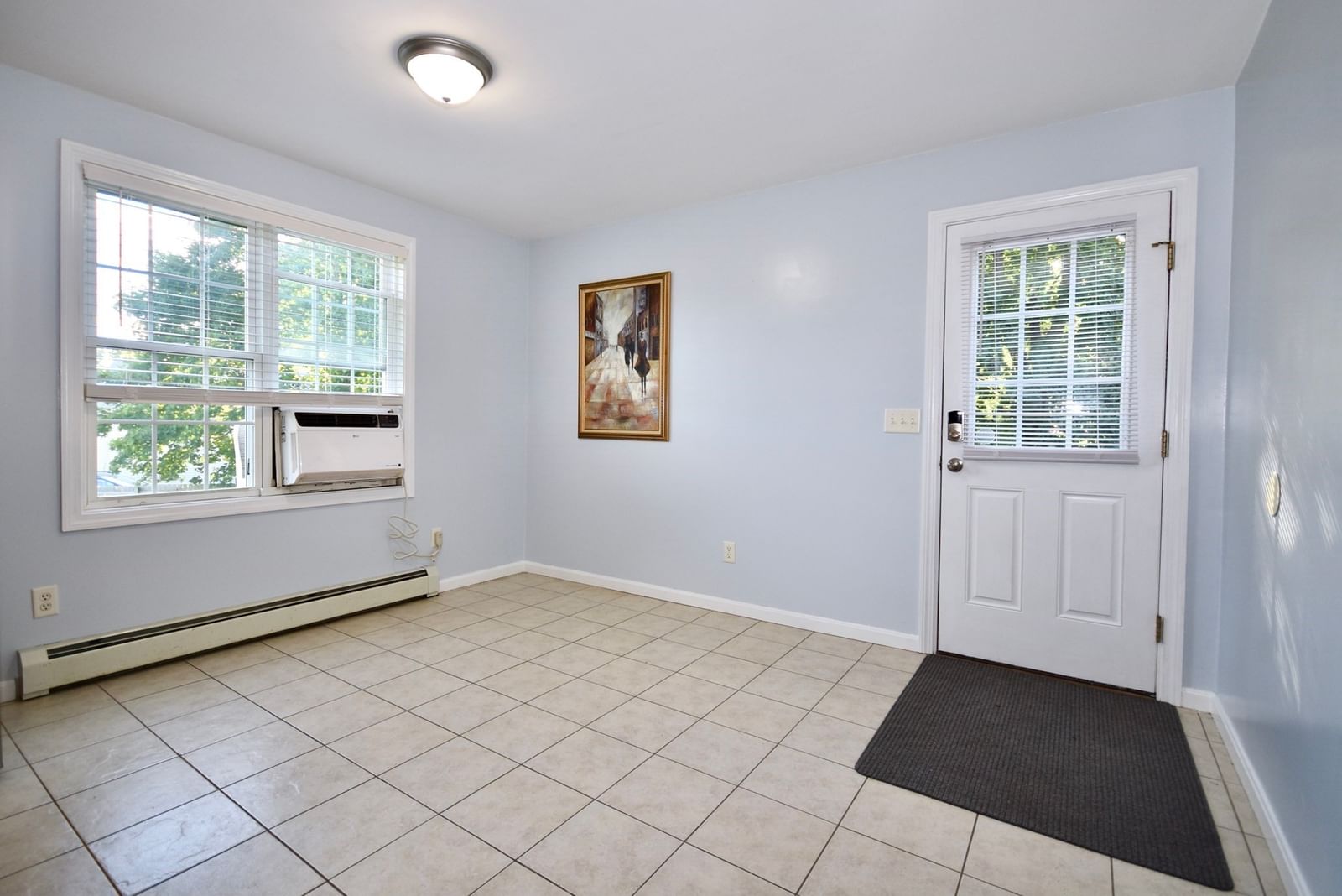 581 Plymouth St #581 Middleboro — Photo 10 of 23