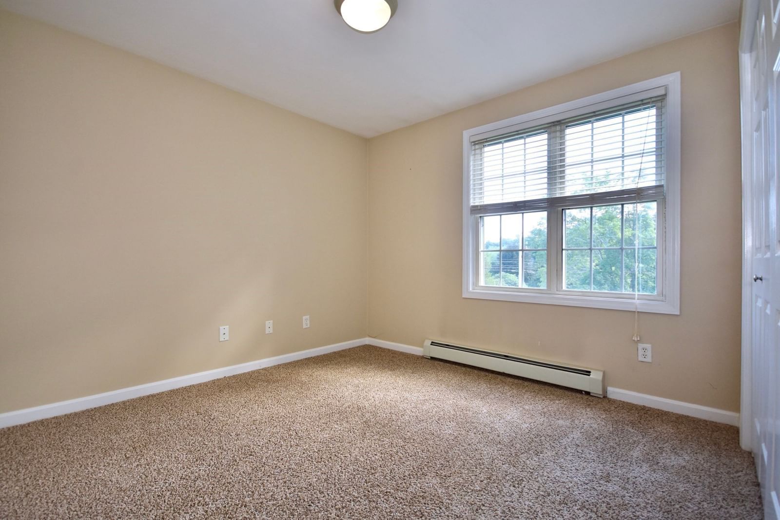 581 Plymouth St #581 Middleboro — Photo 14 of 23