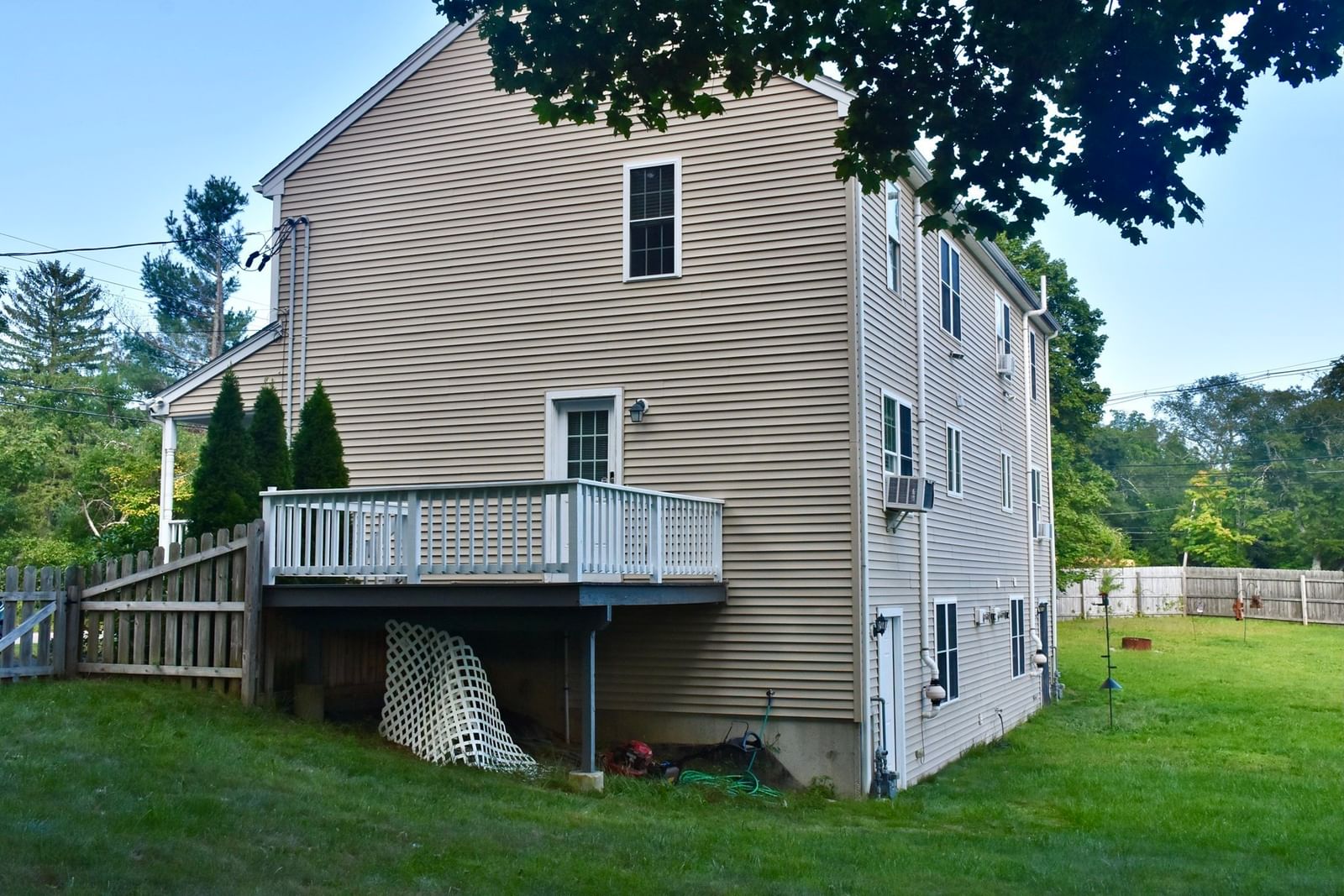 581 Plymouth St #581 Middleboro — Photo 3 of 23