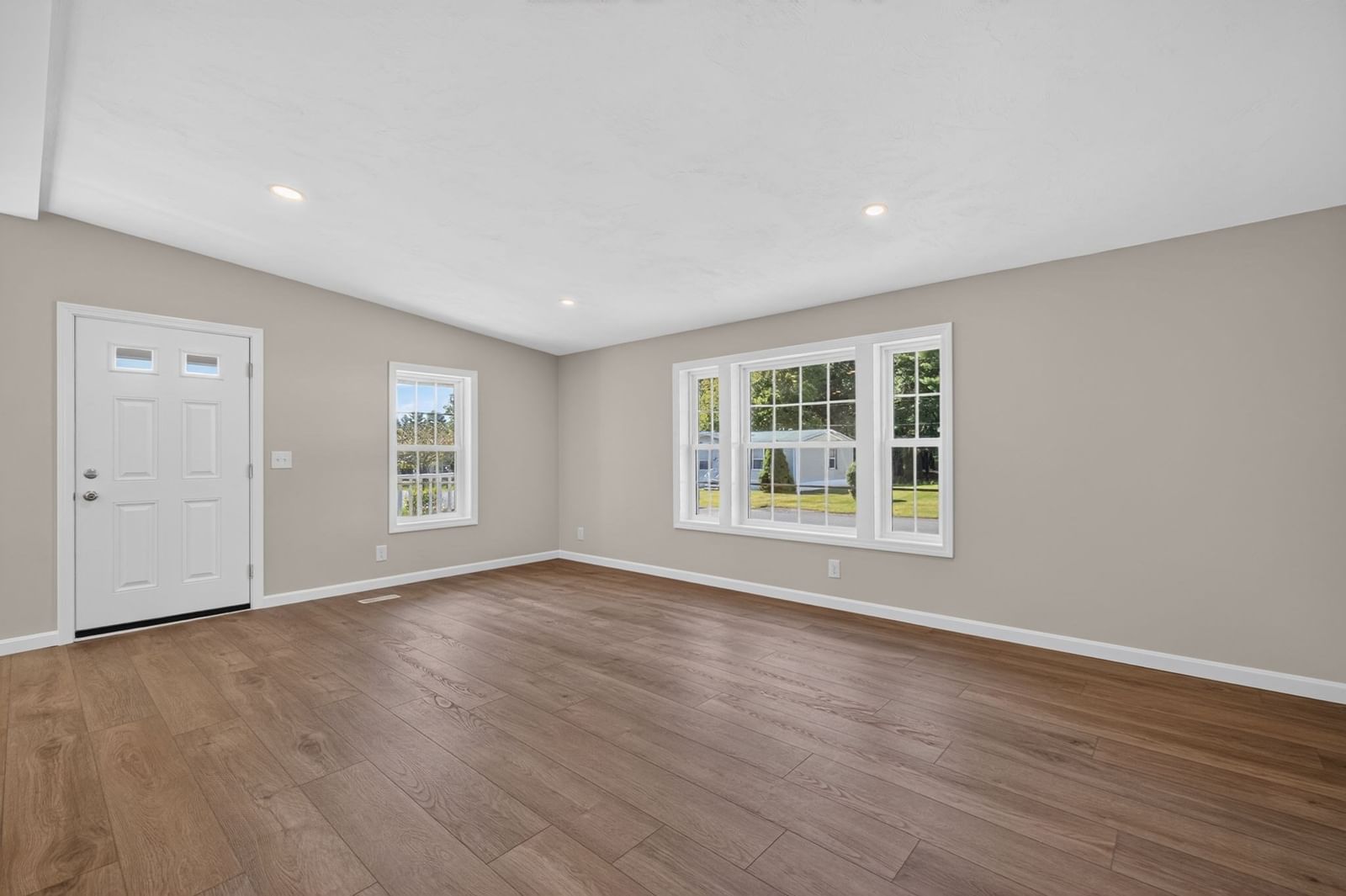 14 Amber Way Raynham — Photo 11 of 34