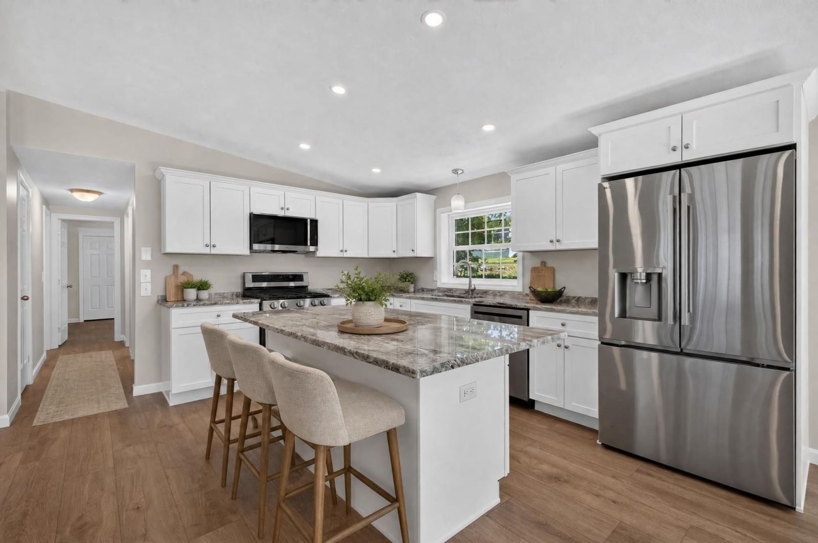 14 Amber Way Raynham — Photo 12 of 34