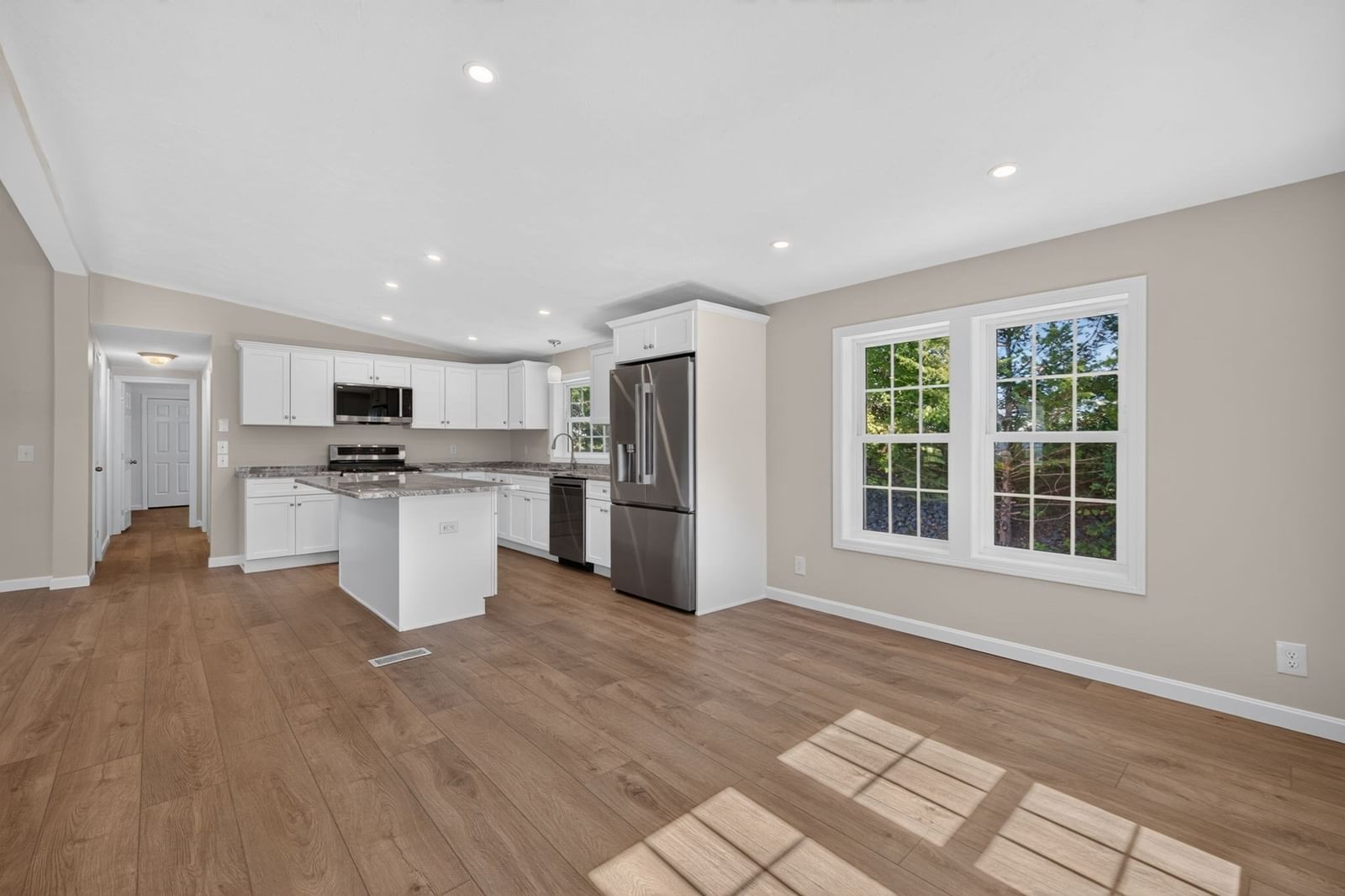 14 Amber Way Raynham — Photo 17 of 34
