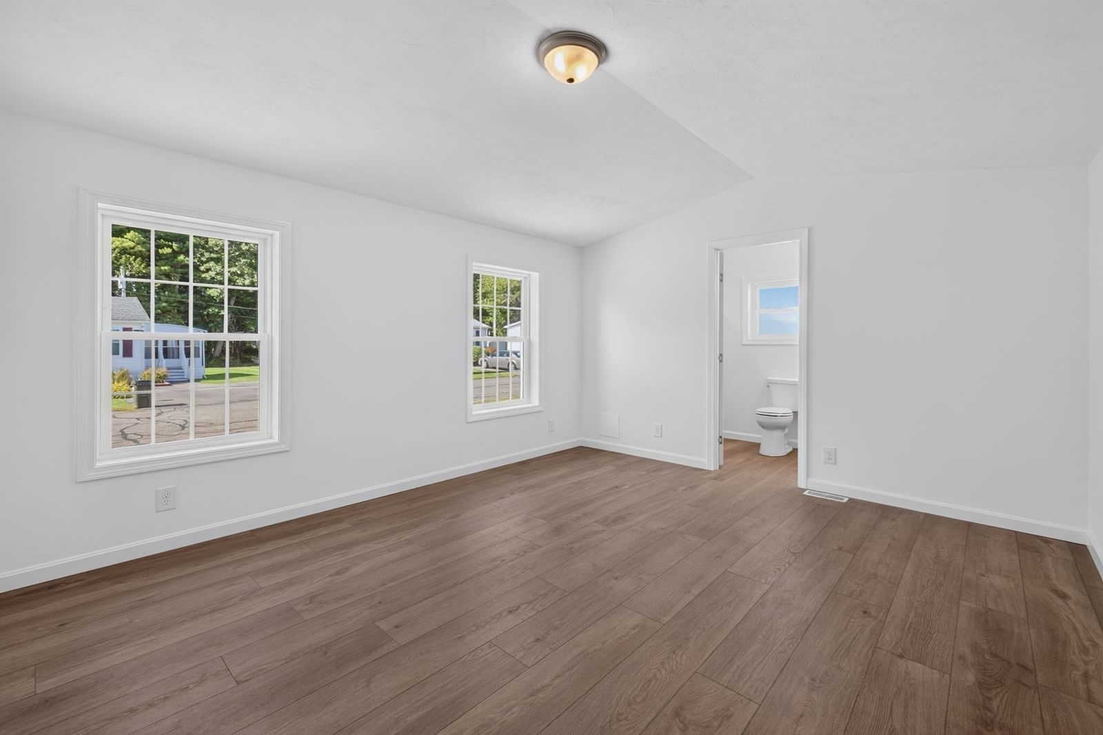 14 Amber Way Raynham — Photo 18 of 34