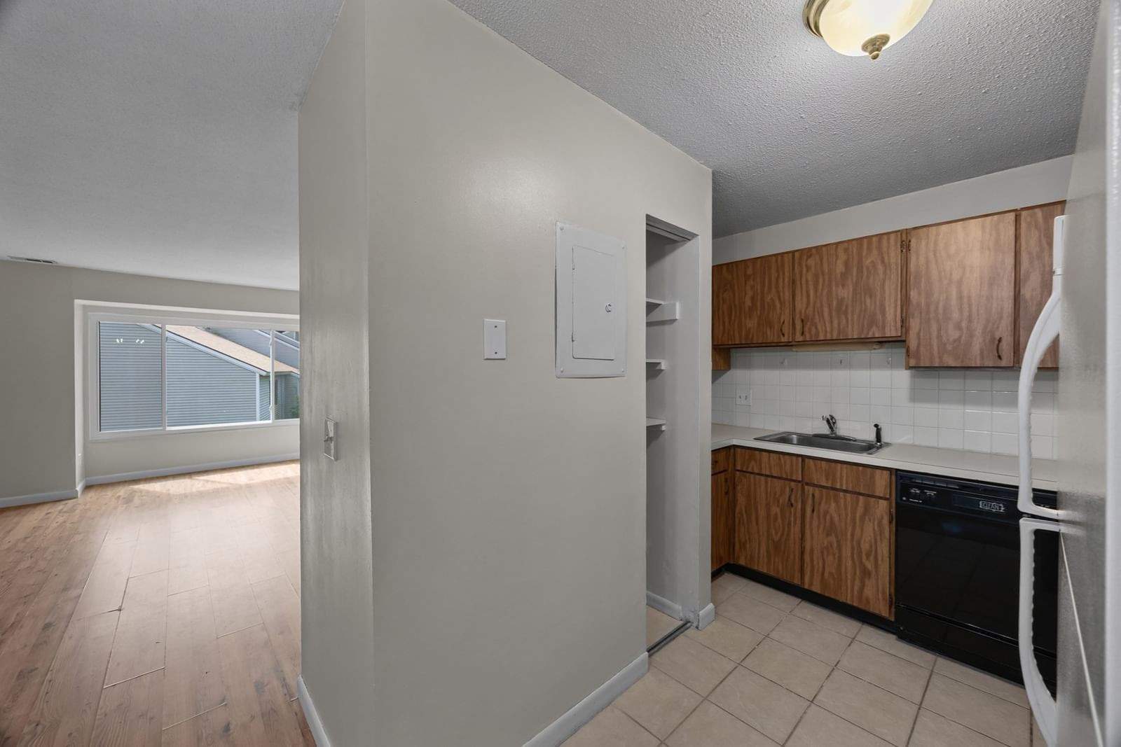 9 Thayer Pond Dr #8 Oxford — Photo 16 of 34