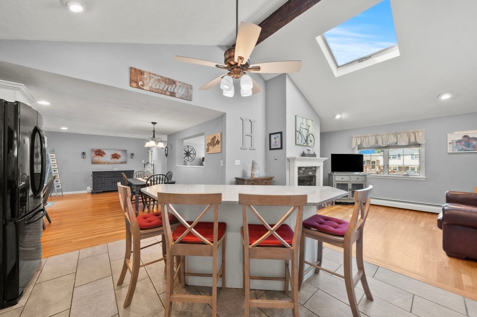 31 Columbus Road Woburn — Photo 15 of 38