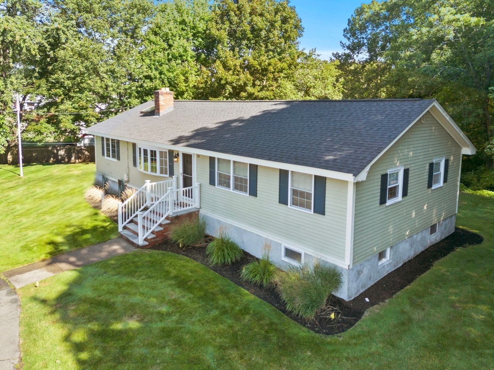 31 Columbus Road Woburn — Photo 2 of 38